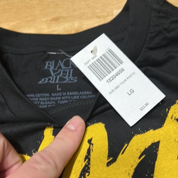 Black veil brides deadstock men’s large black 22 tour band emo rock scre… - Picture 5 of 6